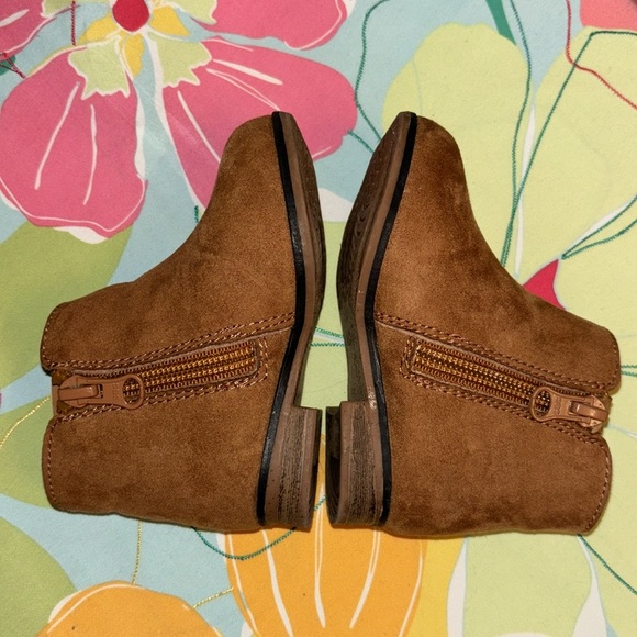 Cat & Jack “Penelope” Zipper Todler Girls Booties Size 5 - Picture 3 of 7